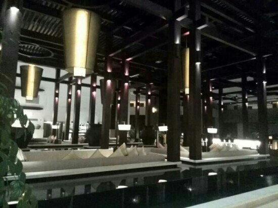 万绿湖东方国际酒店主图