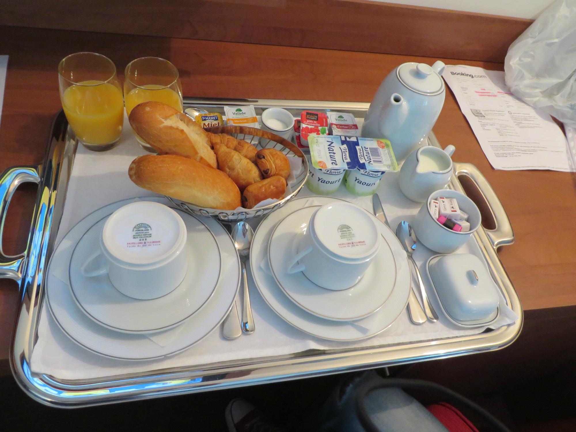 Hotel 17.4-客卧