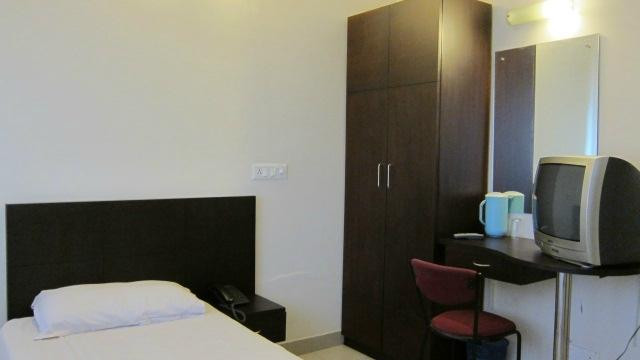 City Tower Hotel主图