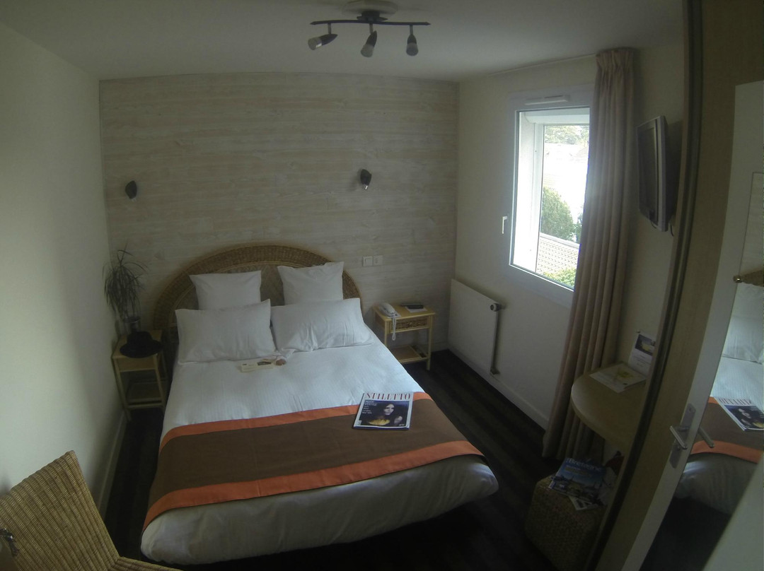 Hôtel Bar Restaurant L'Empreinte Logis de France主图