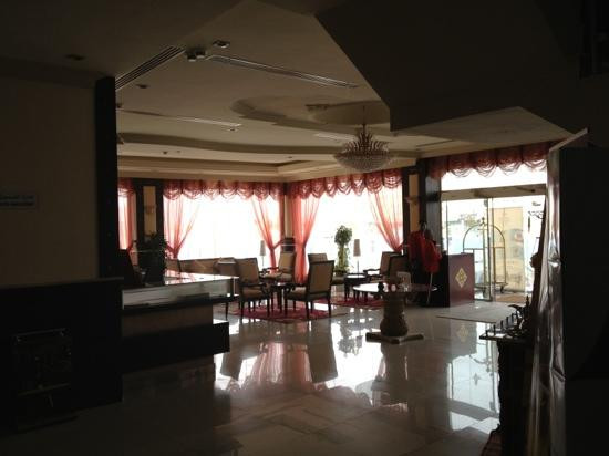 达曼金屋酒店主图