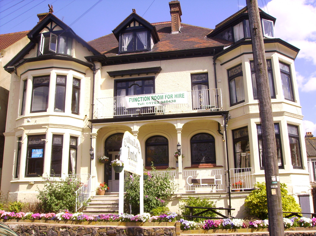 Cobham Lodge Hotel B&B