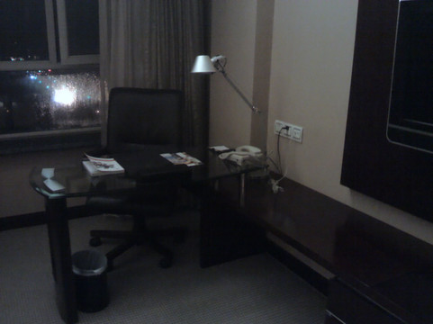 长春华天大酒店主图