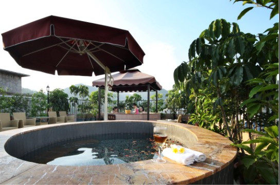 毅华温泉酒店主图