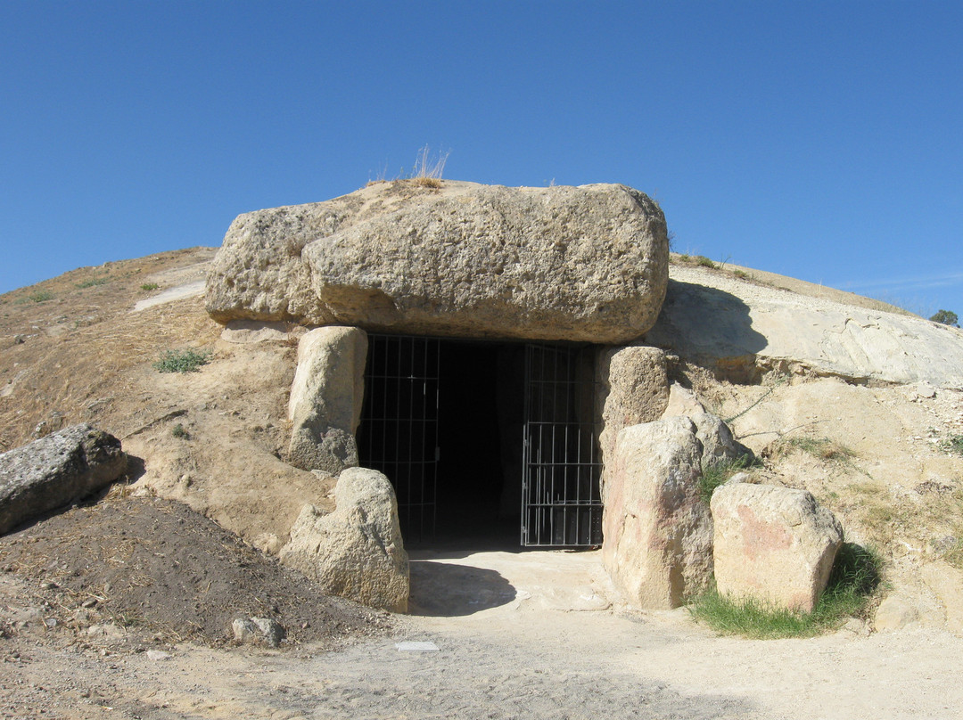 Dolmen de Menga景点图片