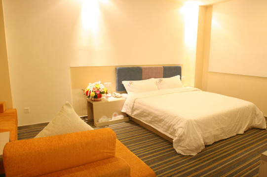 银佳酒店(临沂和谐广场泰盛广场店)主图