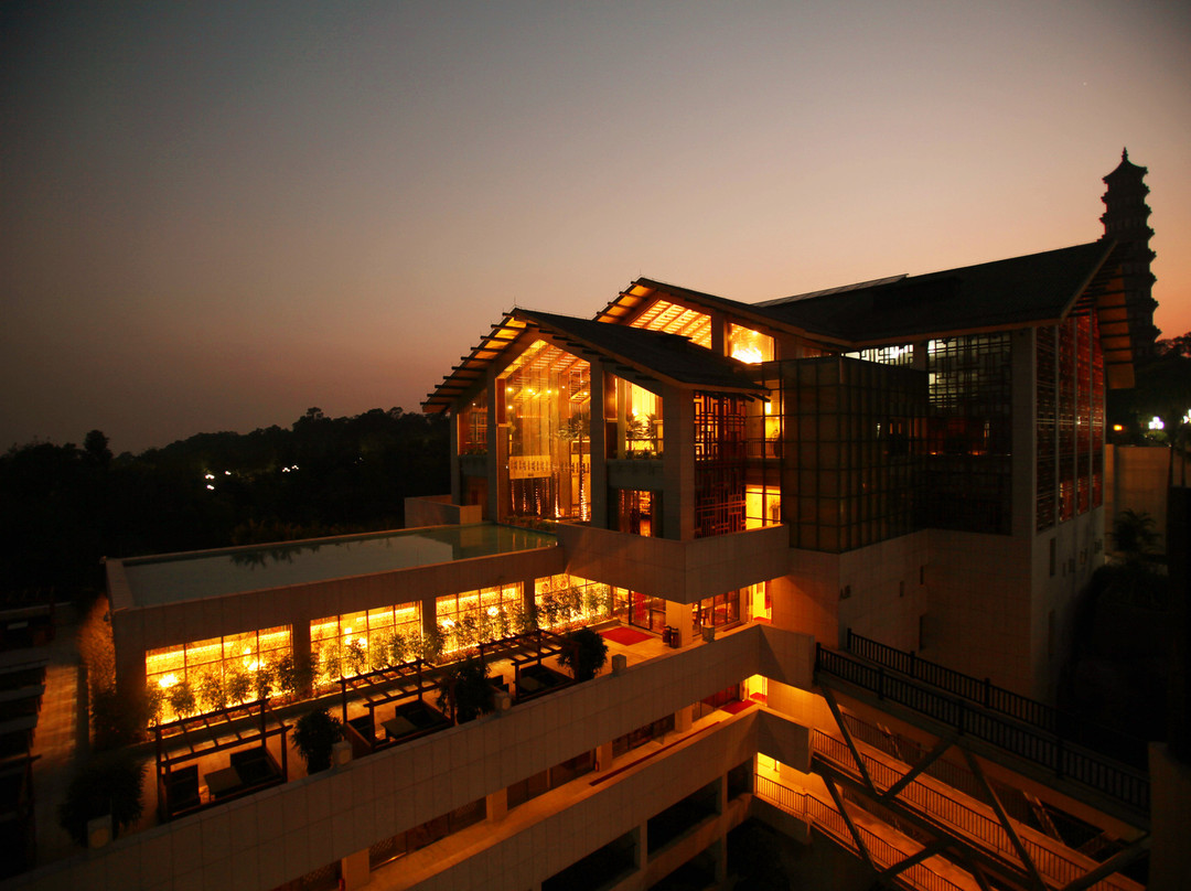 广州莲花山粤海村酒店主图