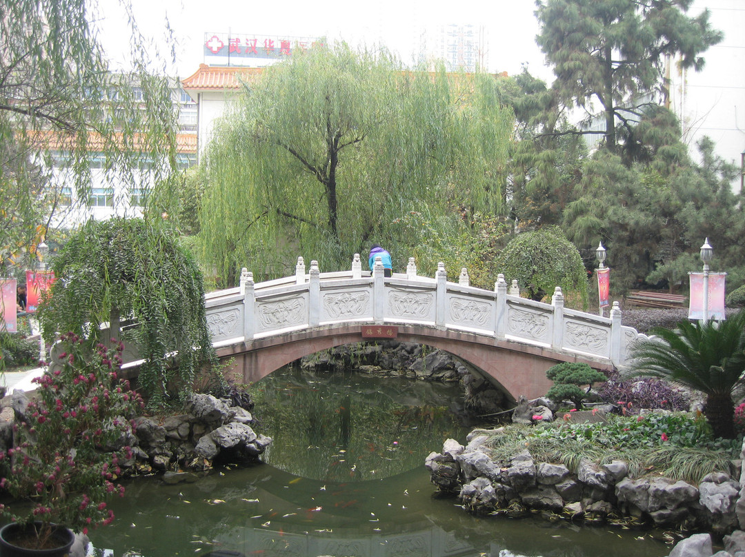 武汉融通中南花园酒店(街道口中南路地铁站店)主图