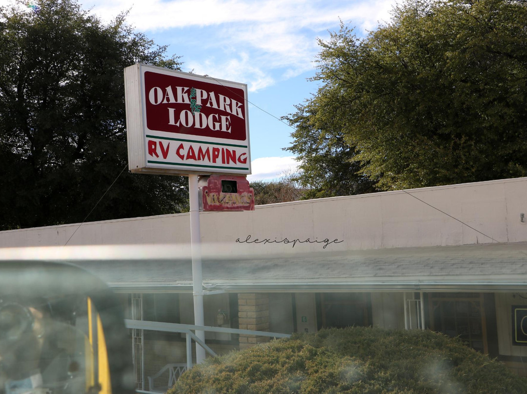 Oak Park Motel & RV Park