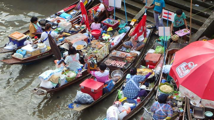 Rose Garden & Amphawa Floating Market One Day Tours - Space Bus