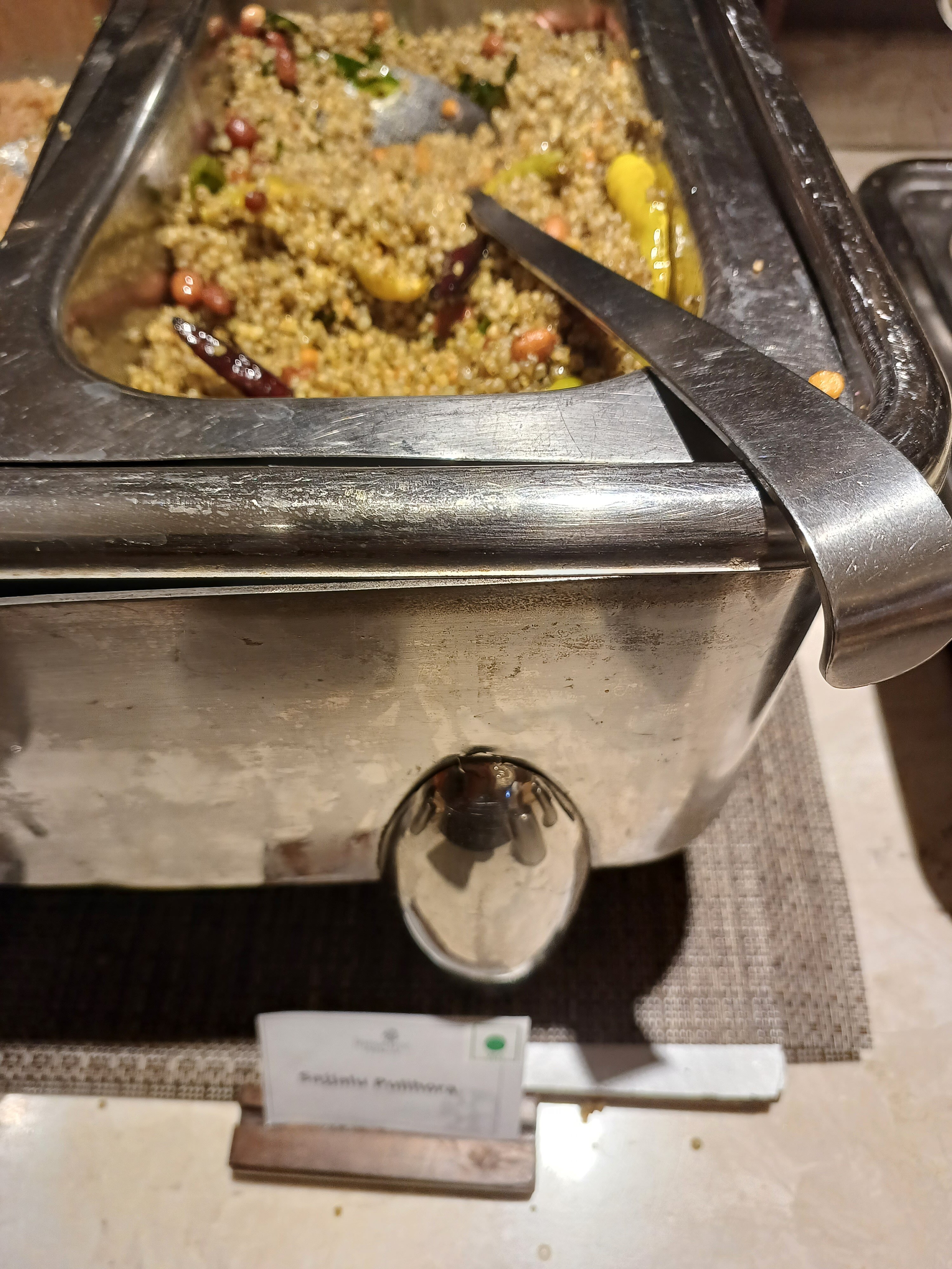 Lemon Tree Premier, Vijayawada-餐饮