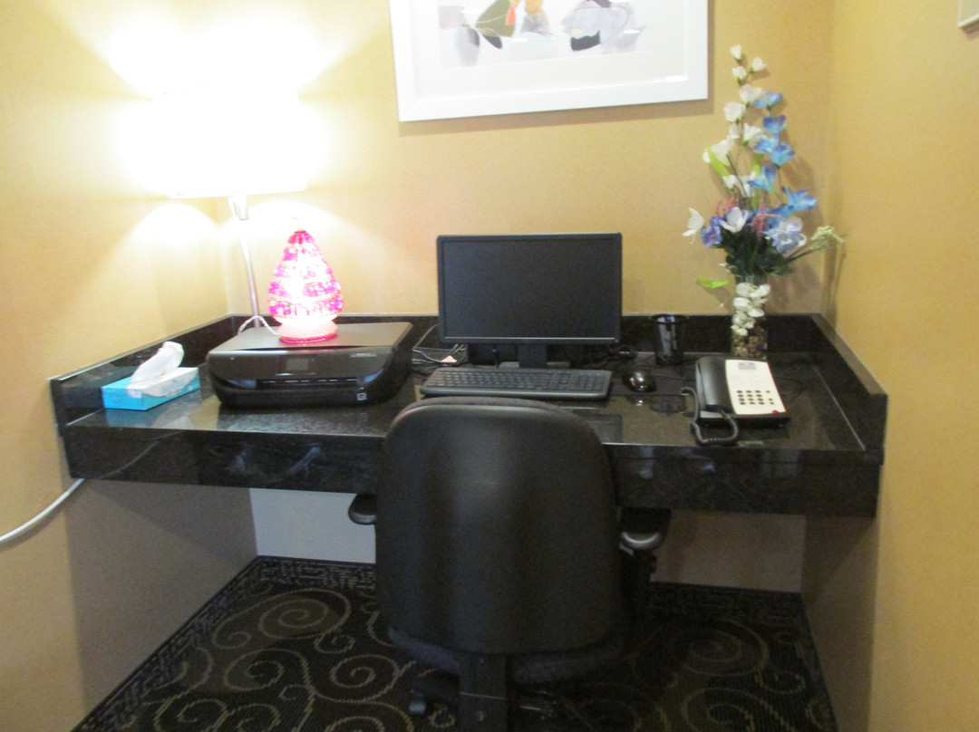 Amerivu Inn & Suites - Crookston主图