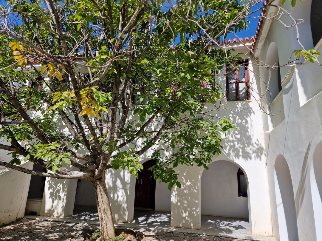 Monastery of Agia Paraskevi Mazi Megara景点图片