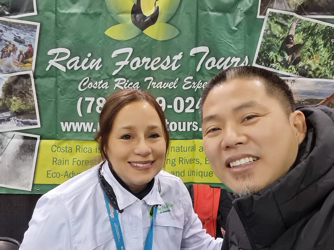 Donald E. Stephens Convention Center-罗斯蒙特必去景点