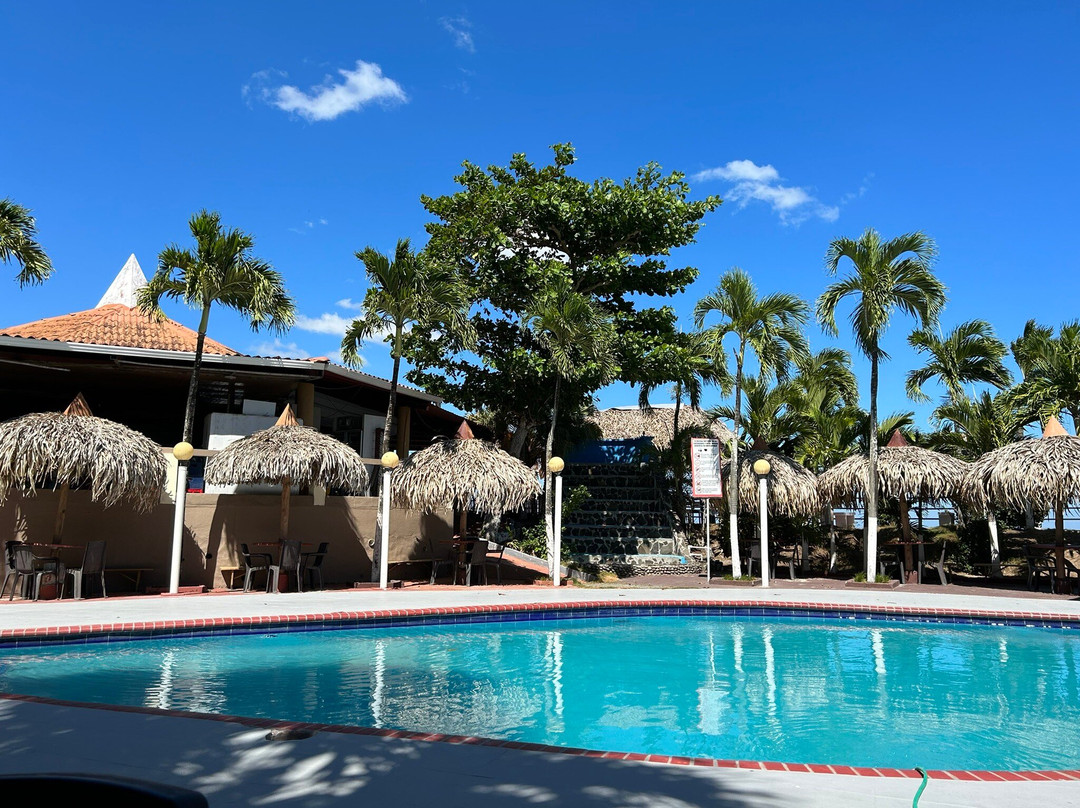 Bay View Hotel主图