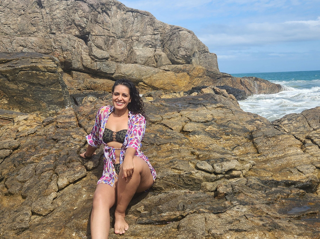Barra Do Sahy Beach景点图片