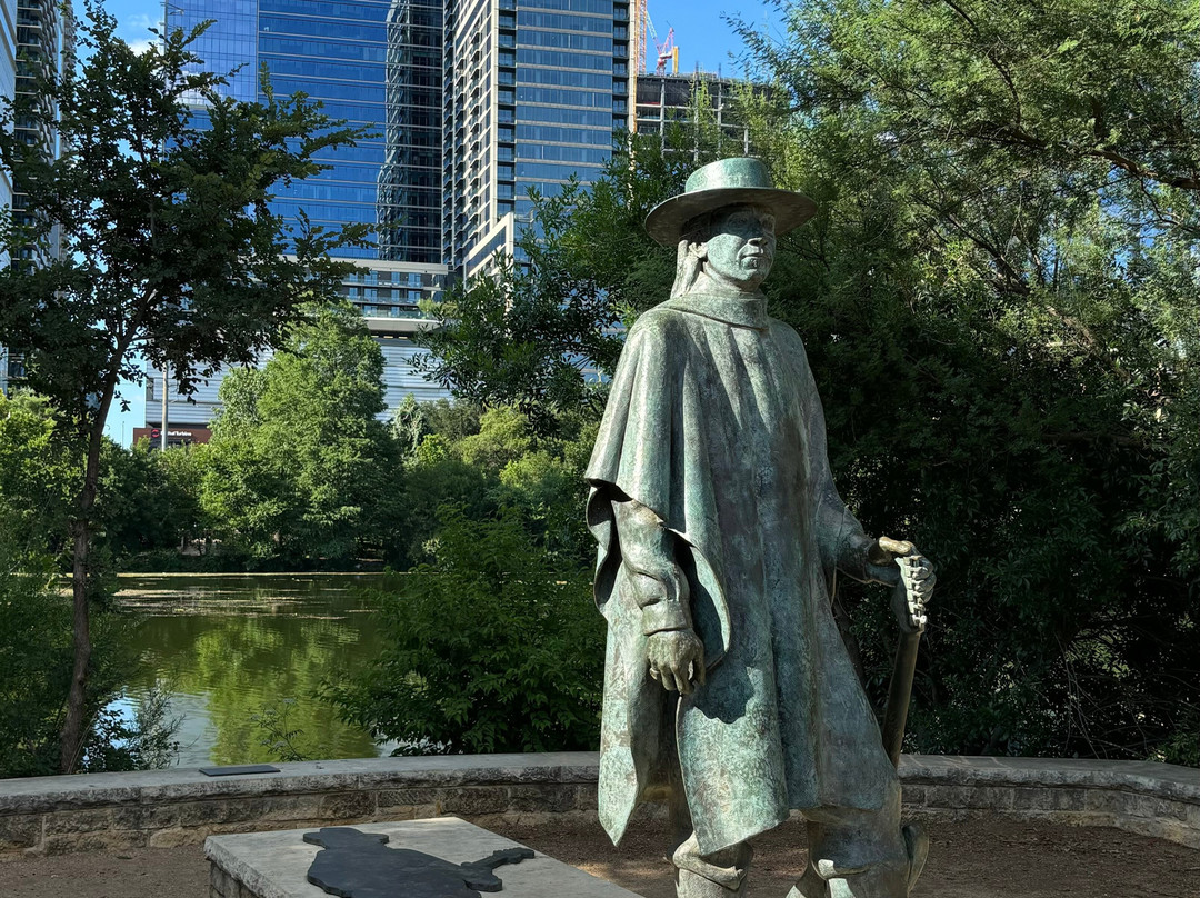 Stevie Ray Vaughan Statue-奥斯丁必去景点