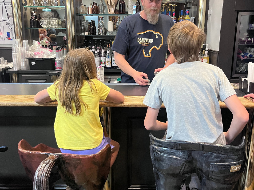 Miss Kitty's Mercantile-戴德伍德必去景点