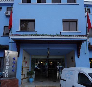 帕拉多尔酒店主图