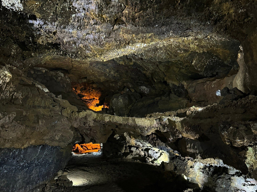 Gruta do Carvão-蓬塔德尔加达必去景点