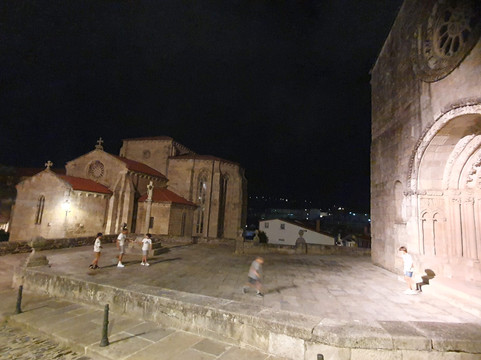 Iglesia de Santa Maria del Azogue-Betanzos必去景点