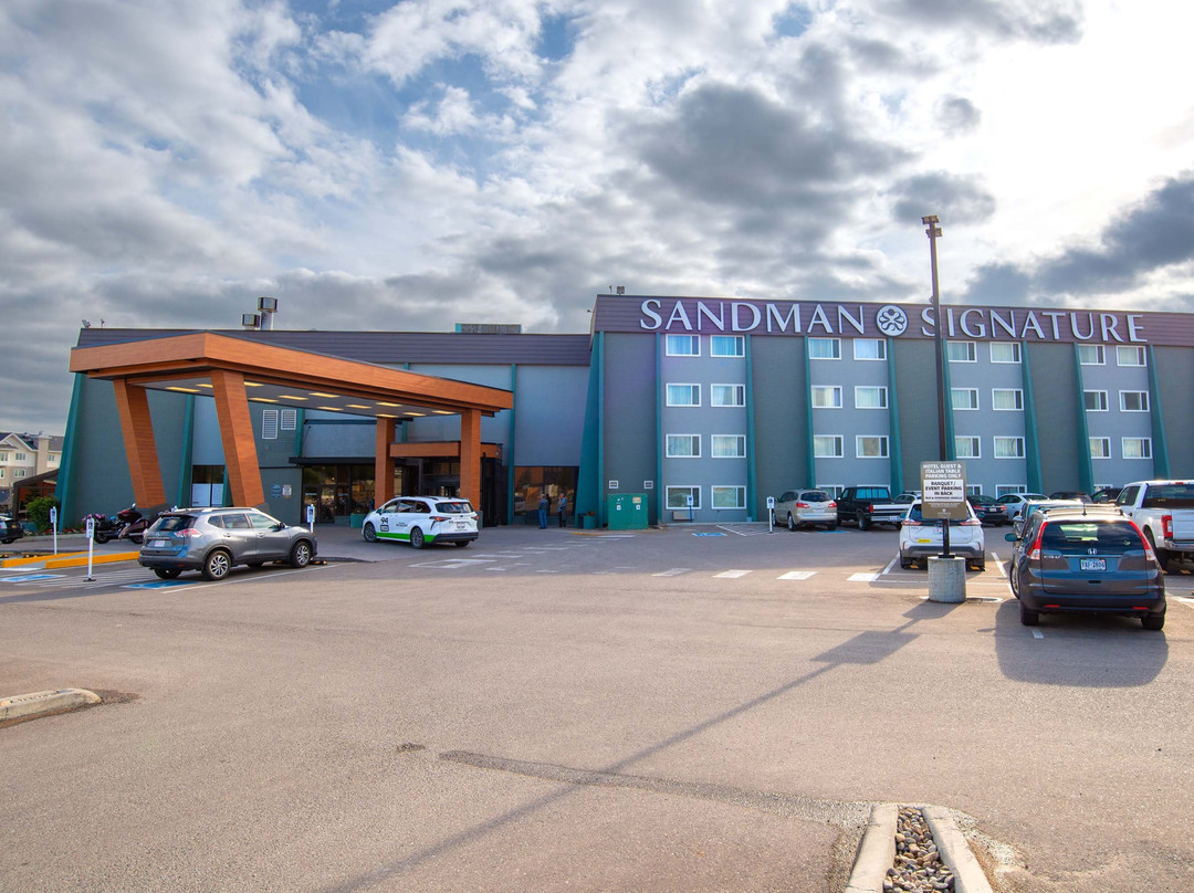 Sandman Signature Lethbridge Lodge