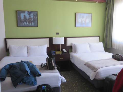 丽兹公寓酒店主图