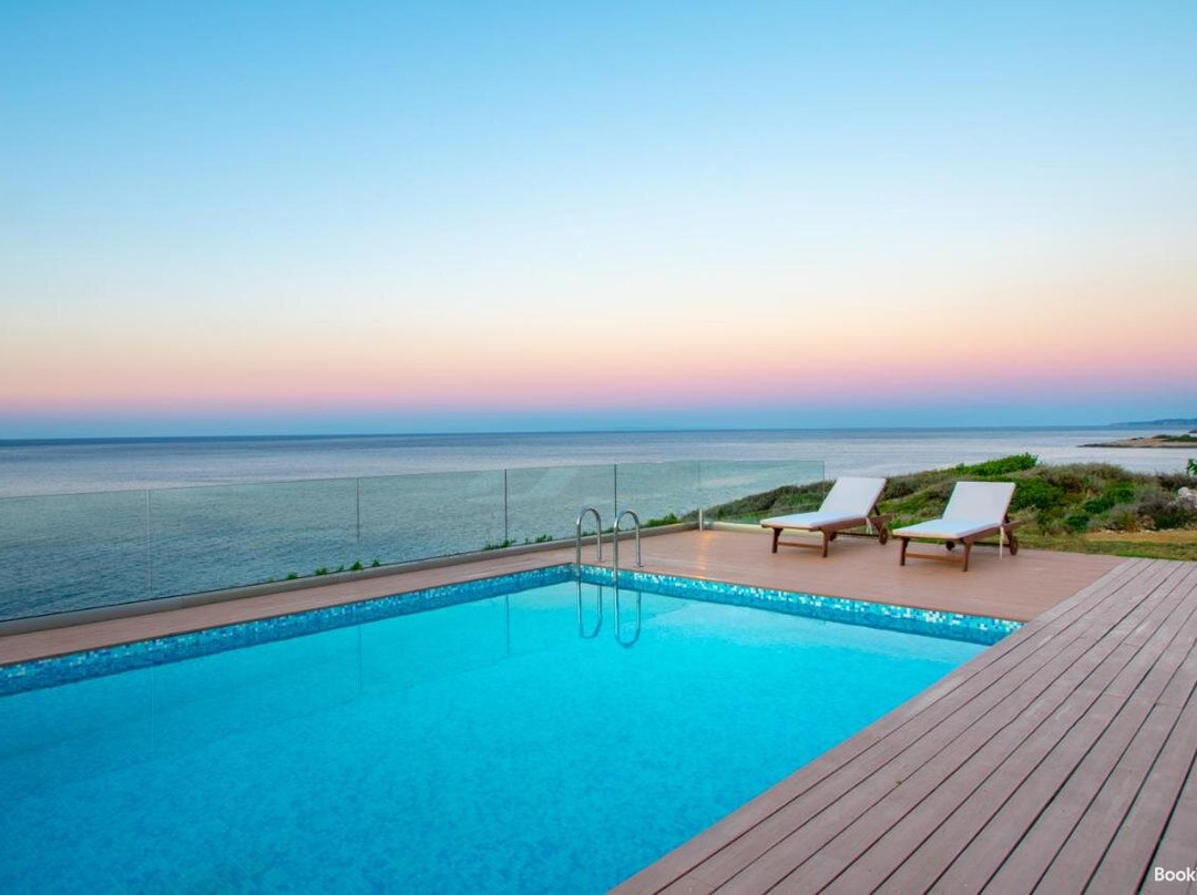 Thalassa & Symeon Deja Vu Villas