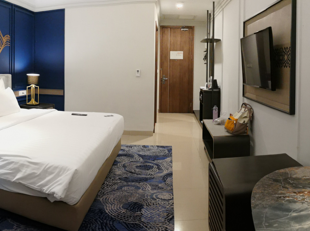 The Sentra Manado主图