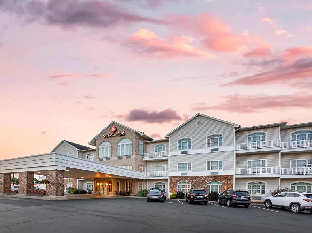 Best Western Plus Dutch Haus Inn & Suites