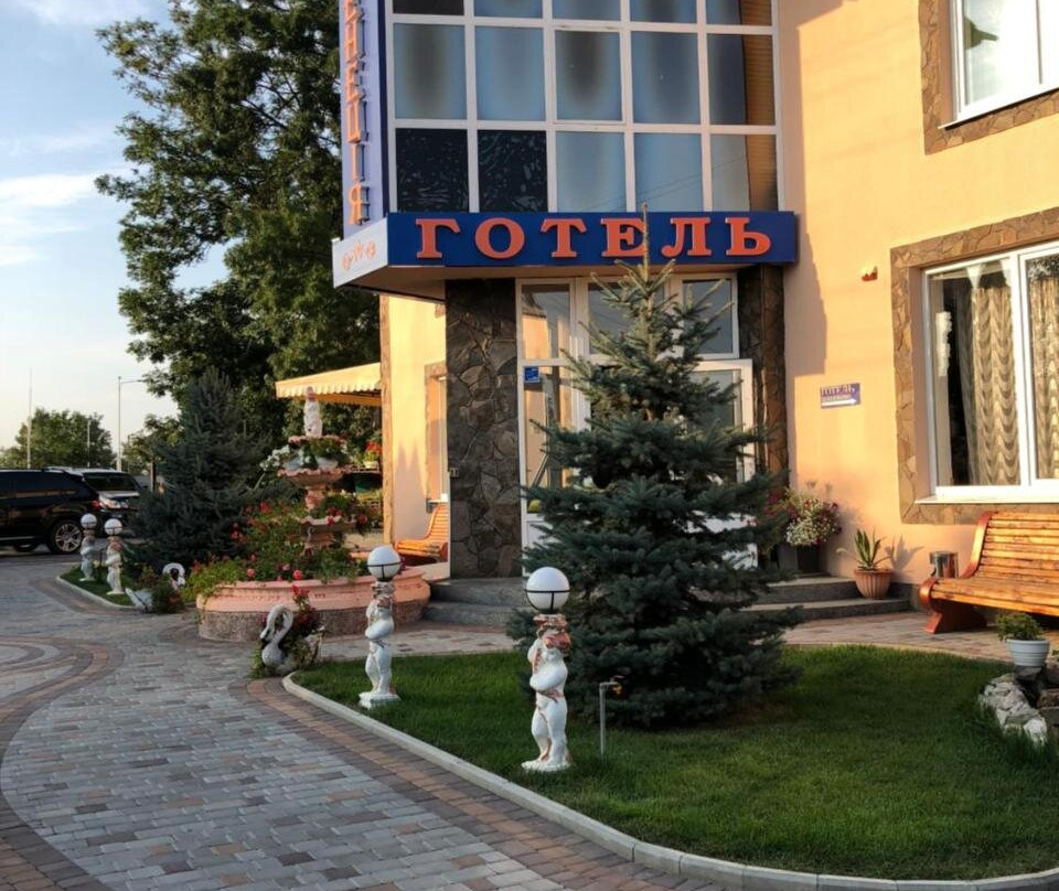 Venezia Hotel-Restoran