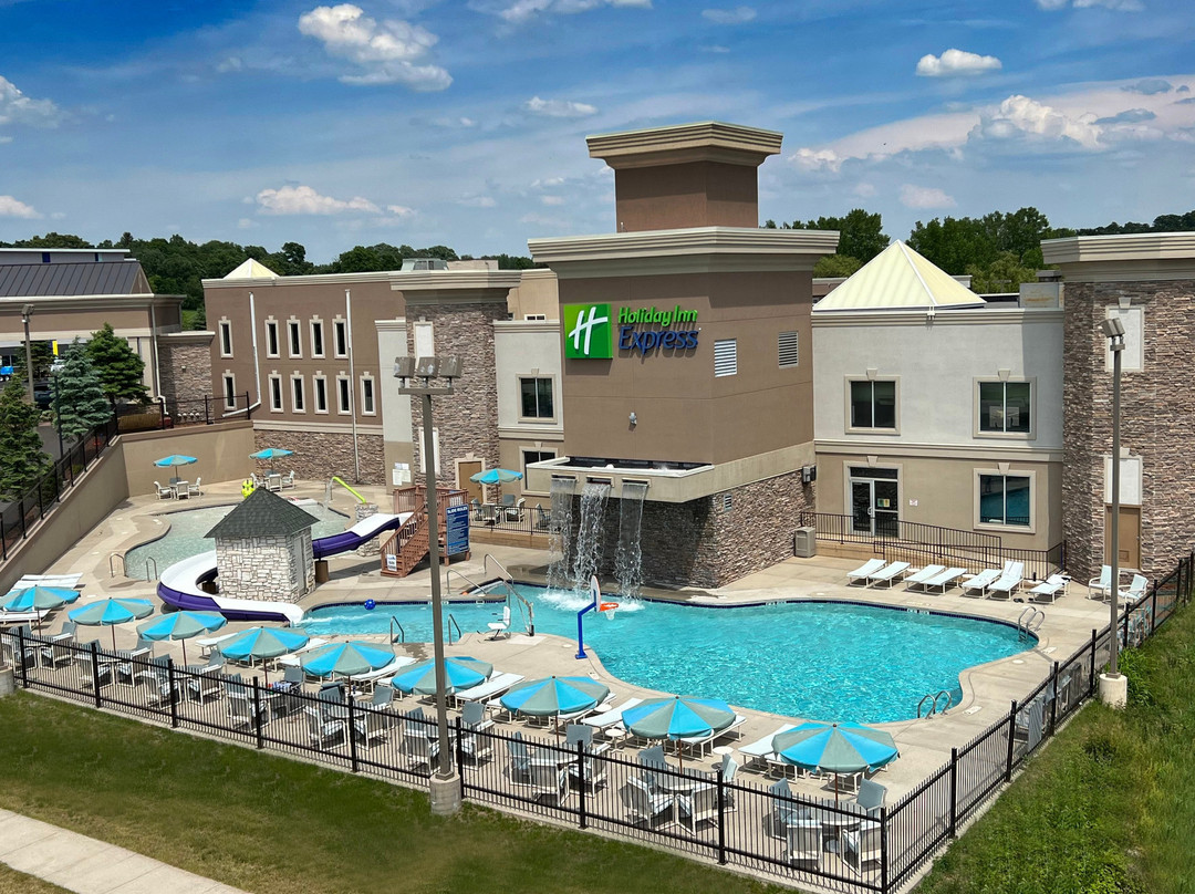 威斯康星戴尔快捷假日酒店