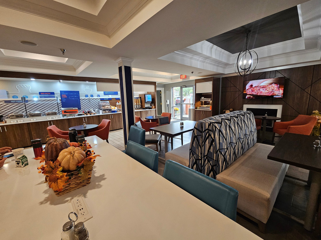 Holiday Inn Express & Suites Cullman, an IHG hotel主图