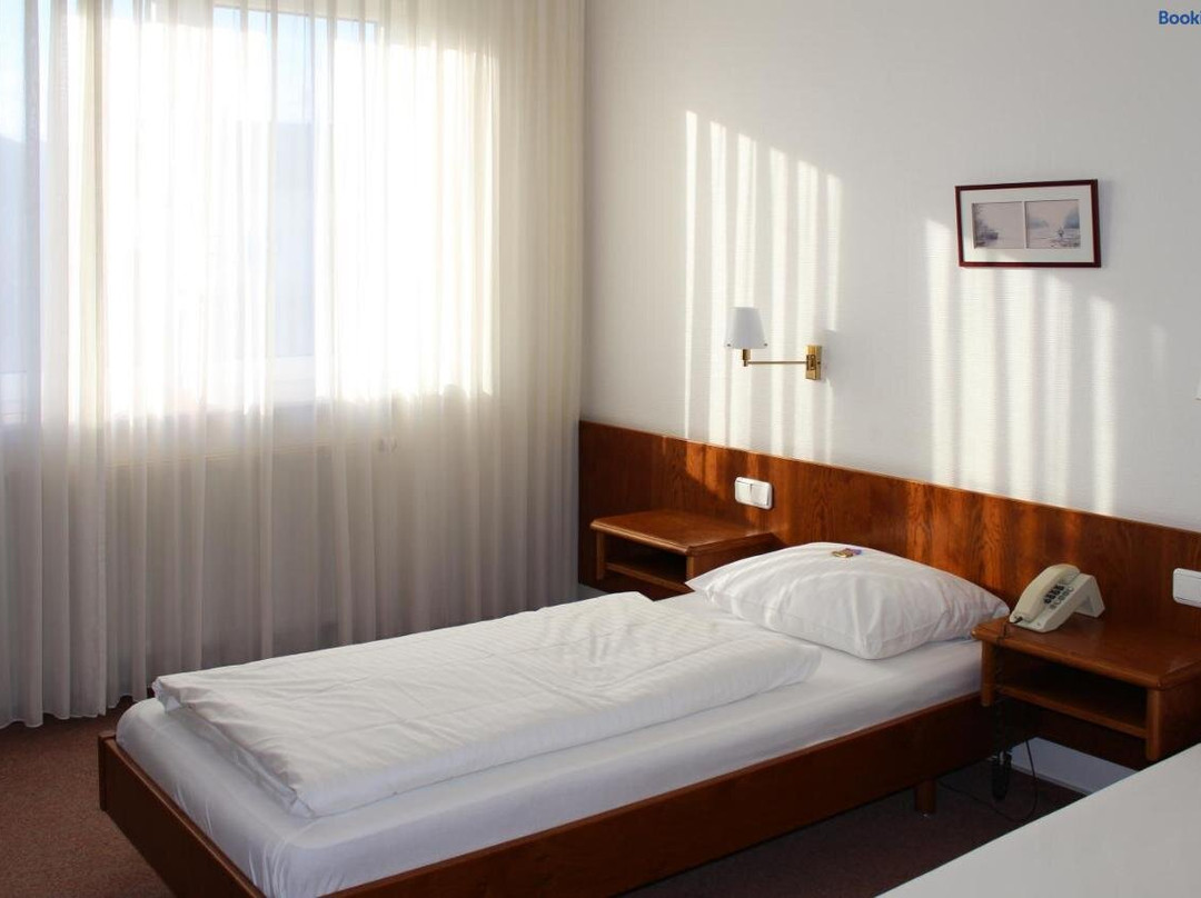 Rosbach vor der Hoehe酒店住宿-Hotel Post