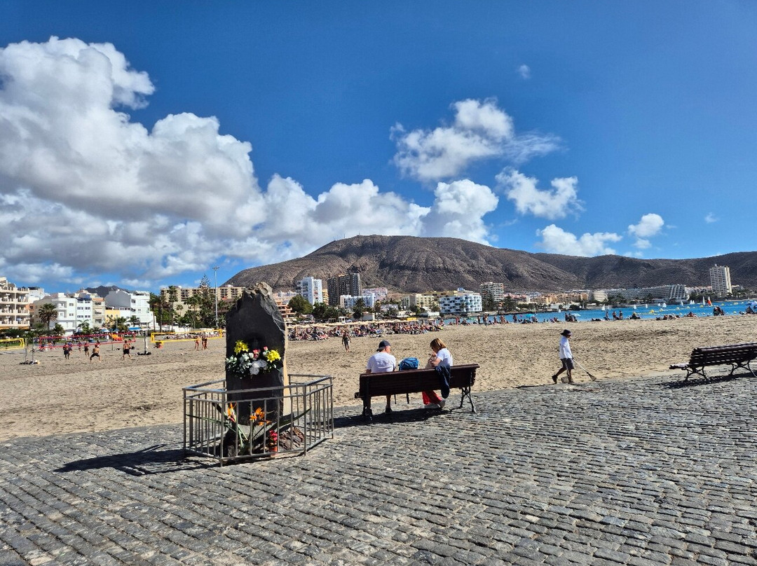 Playa de Los Cristianos-洛斯克里斯蒂亚诺斯必去景点