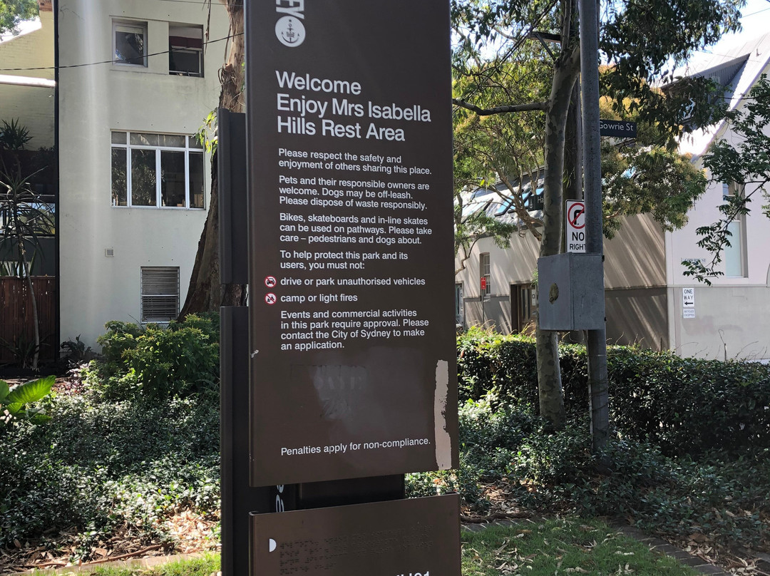 Isabella Hills Rest Area-新镇必去景点