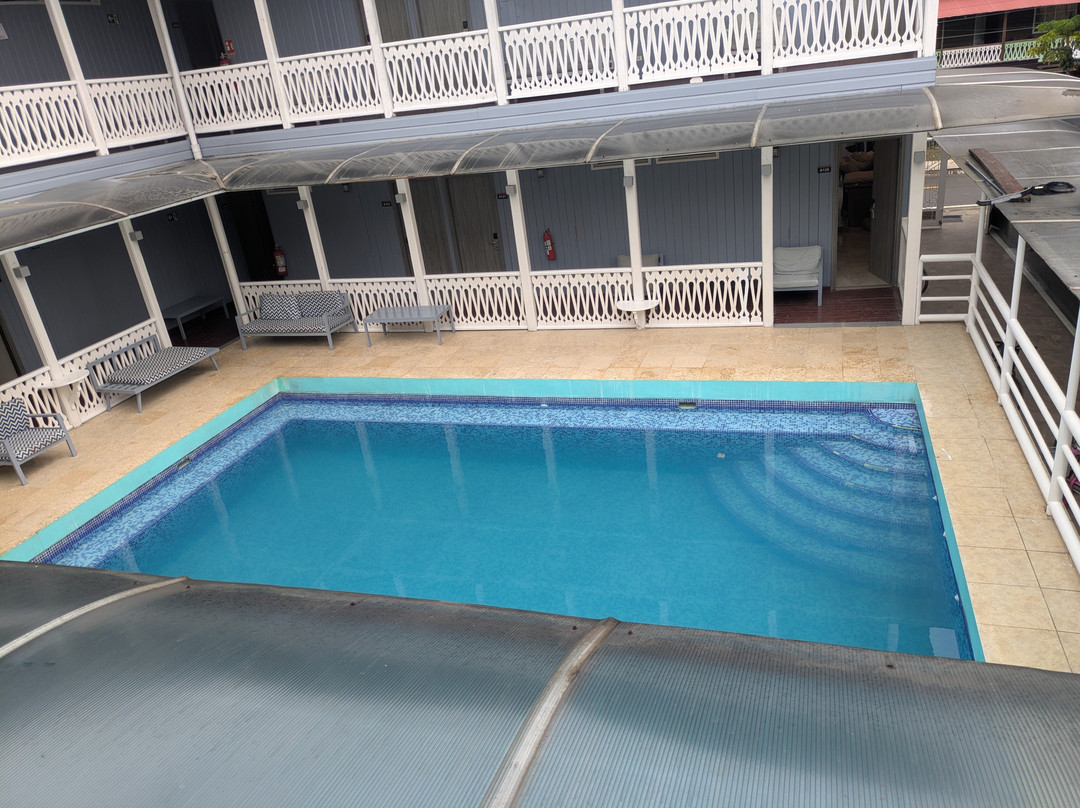 Swan's Cay Hotel主图