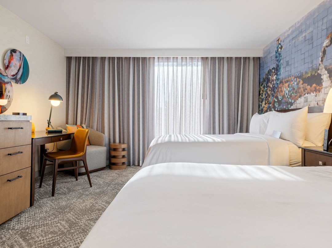 voco Laguna Hills by IHG主图