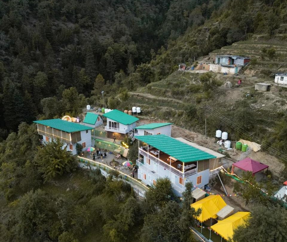The Rare One's Mukteshwar - Resort & Cafe