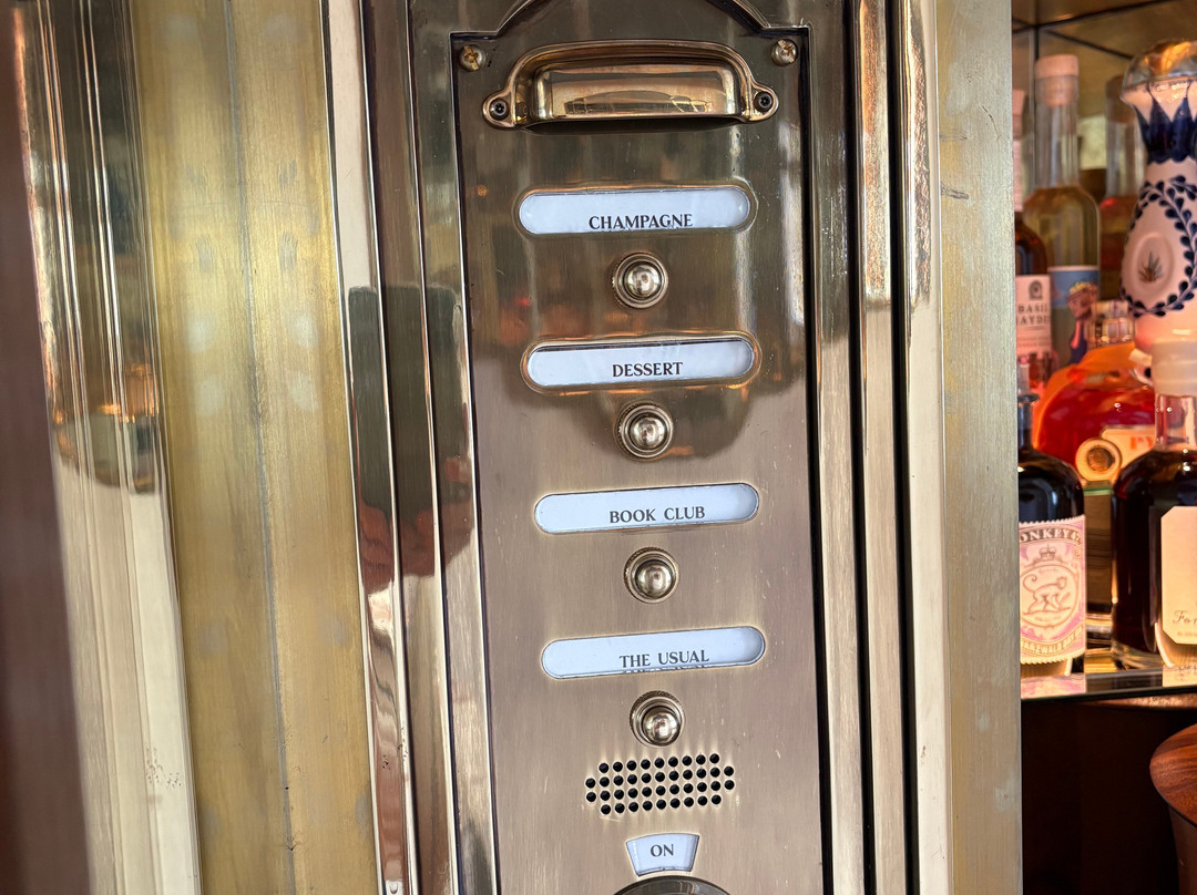 乔治亚酒店主图