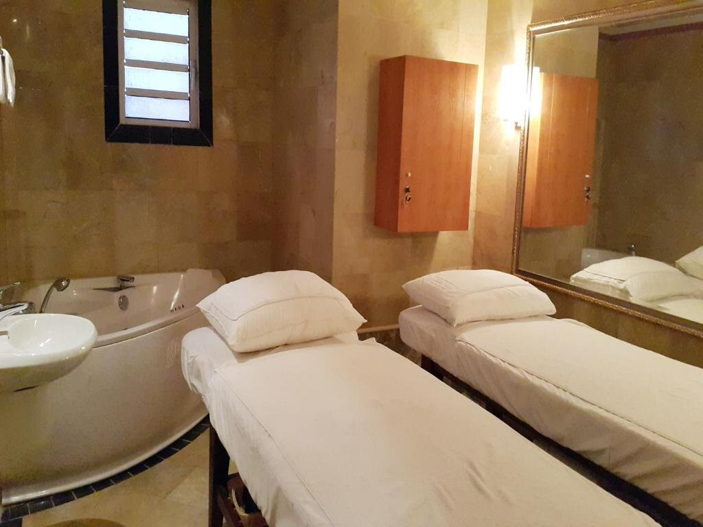 A25 Hotel & Spa - 684 Minh Khai主图