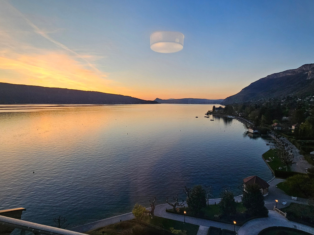 门冬帕拉斯酒店主图