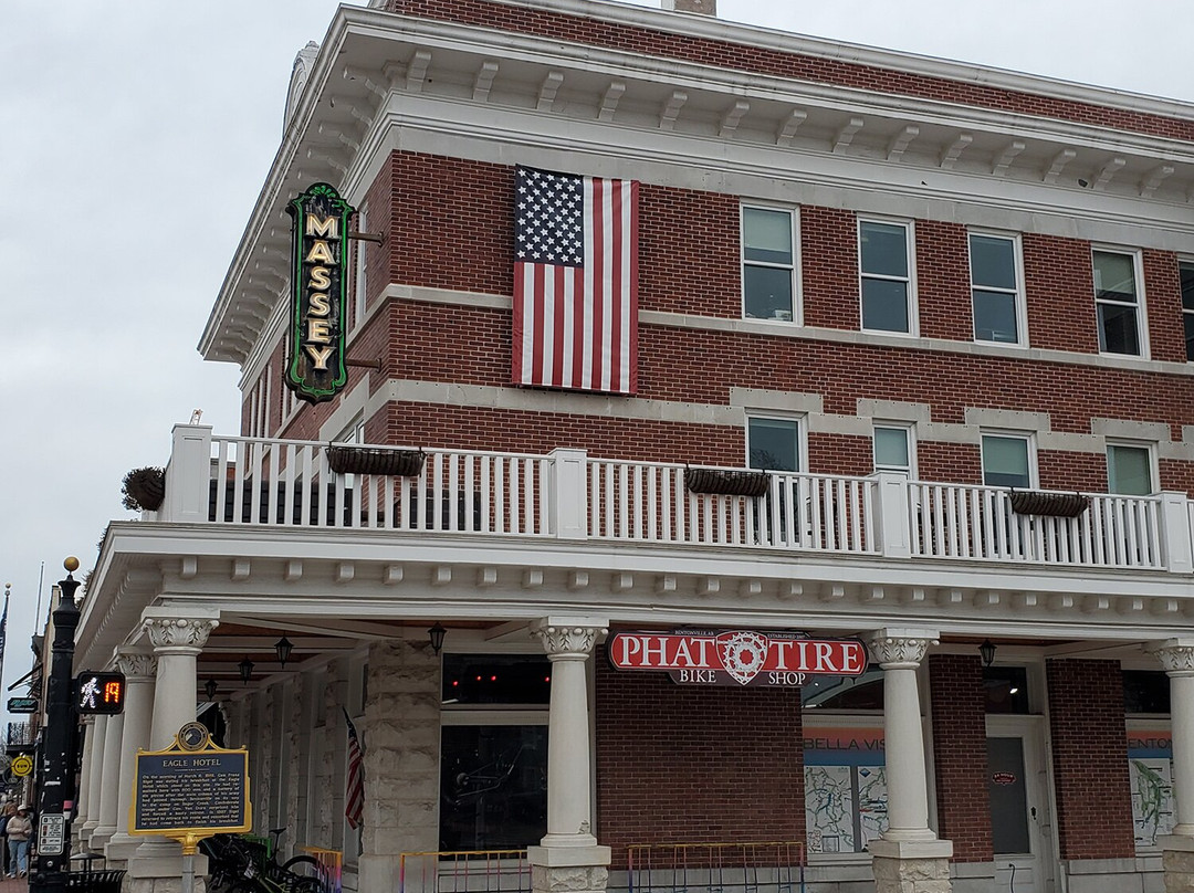 Bentonville Town Square景点图片