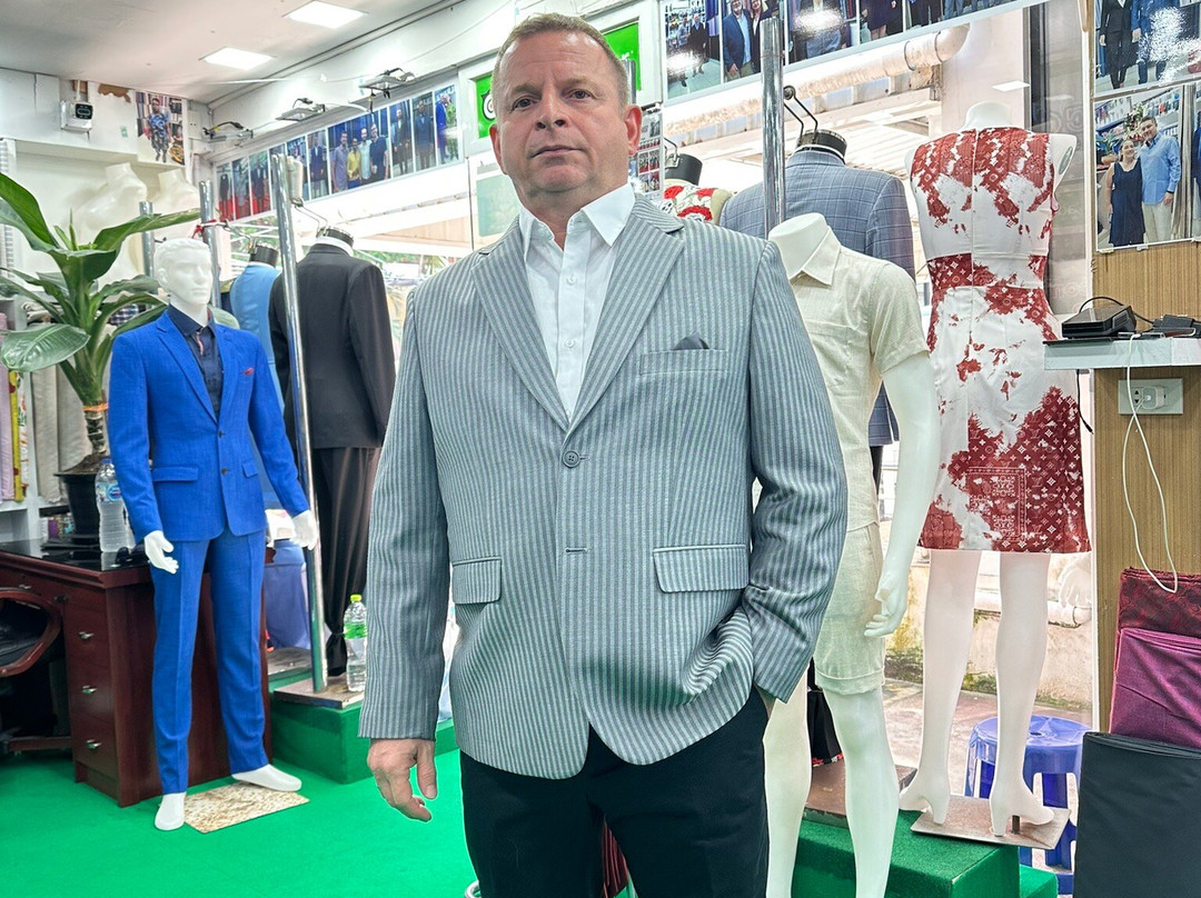 Robin Bespoke Tailors-Kata Noi Beach必去景点