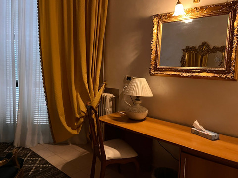 阿尔巴酒店主图