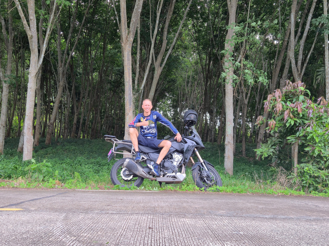 Phuket Garage-卡马拉必去景点