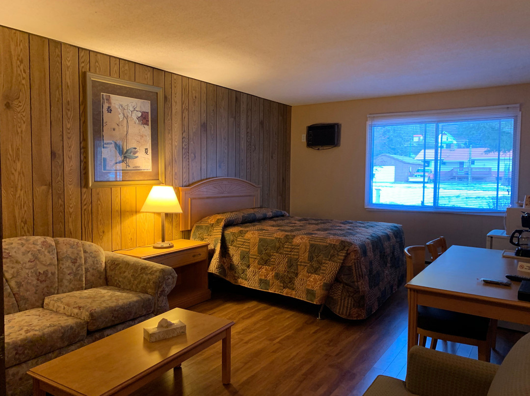 Greenview Motel & RV Park