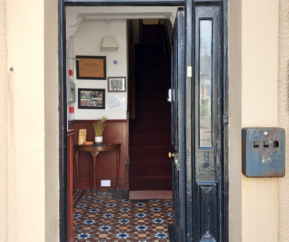 Victoria Hotel主图