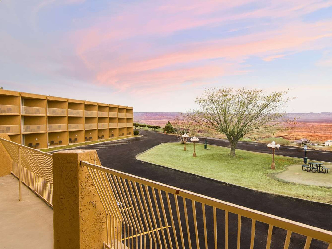 鲍威尔湖品质酒店