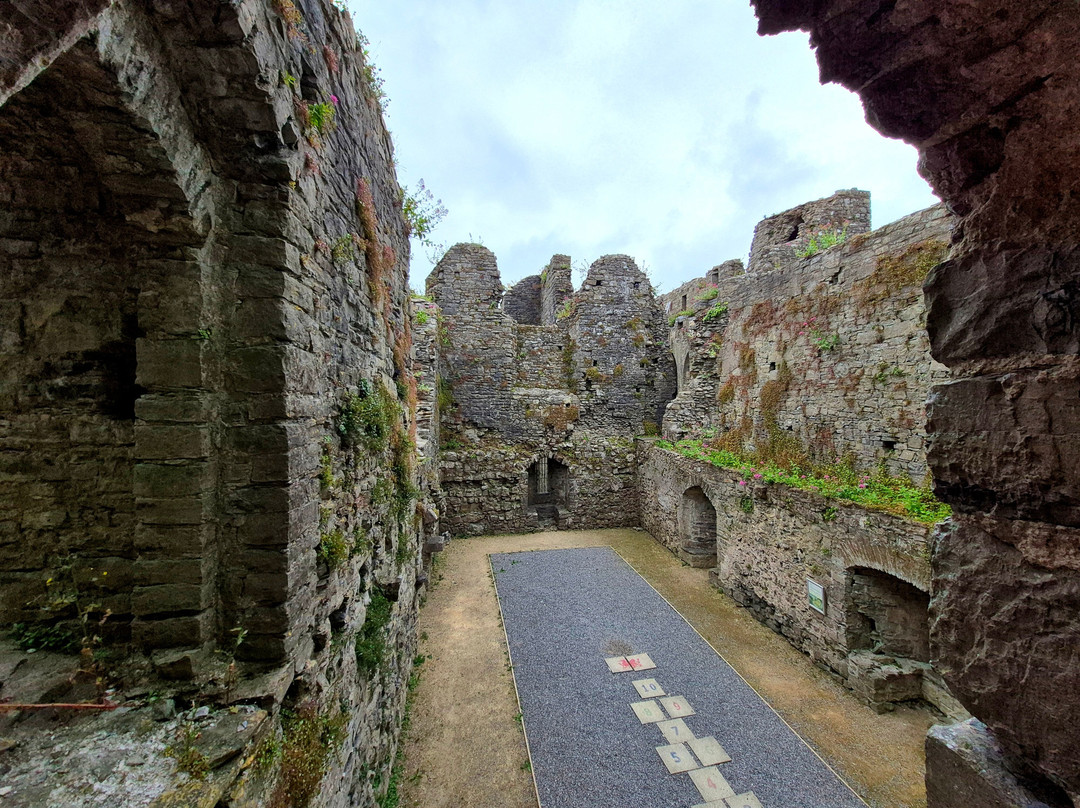 Oystermouth Castle-Mumbles必去景点
